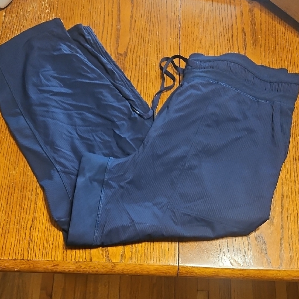 Lululemon Dance Studio Mid Rise Crop
